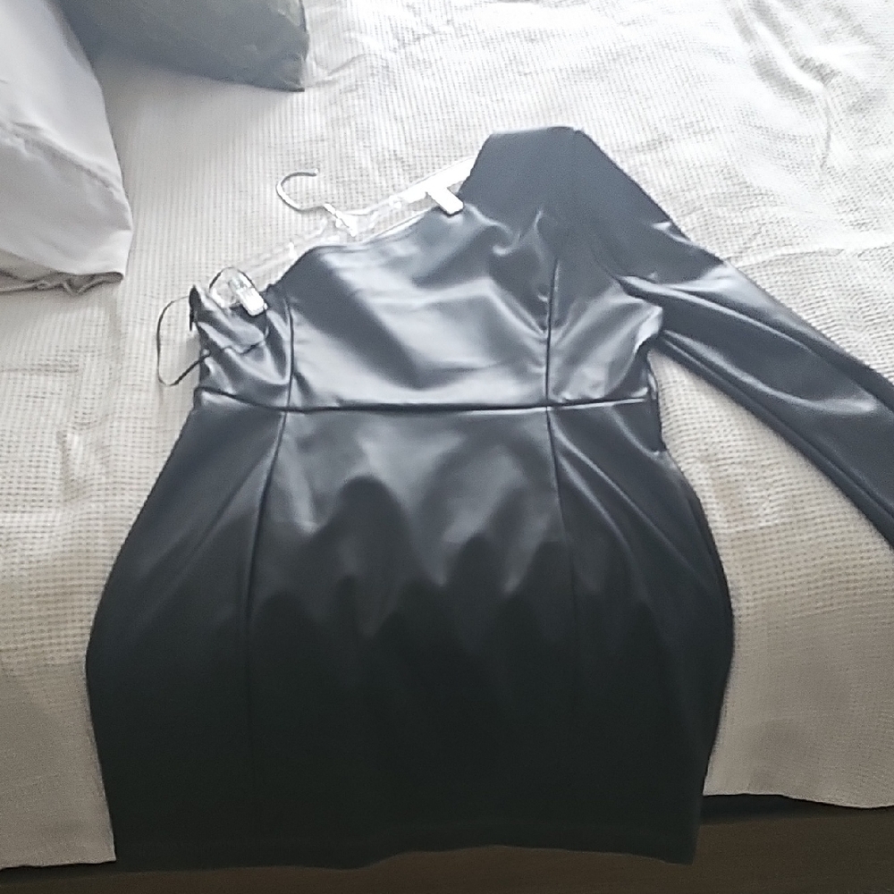 Steve Madden Black One-Shoulder Dress